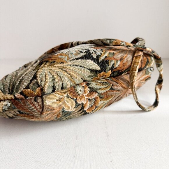 Vintage Grandma Floral Leaf Couch Print Tapestry Oval Bag - Picture 7 of 9
